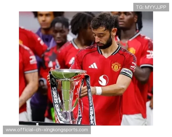 心灰意冷？太阳报：队友们认为B费已受够了曼联，担心他今夏离队-直播吧